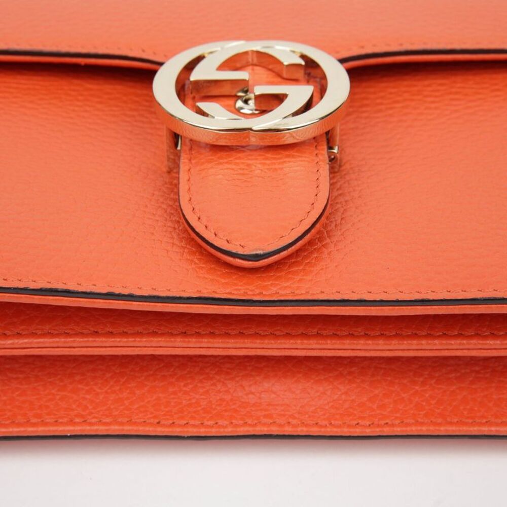 Interlocking Medium Chain Shoulder Bag - image 10